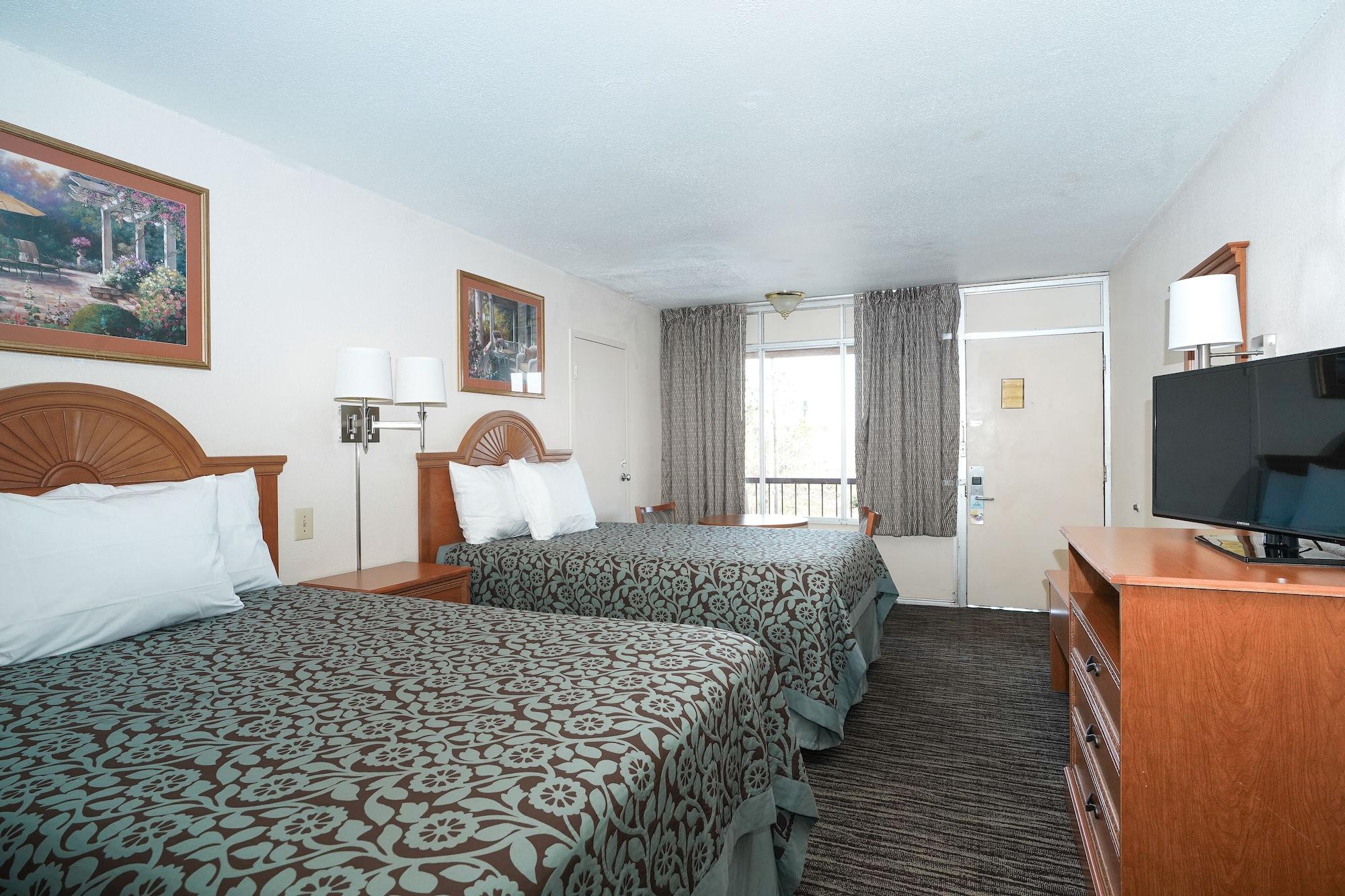 Days Inn By Wyndham Lake City I-75 Exteriör bild